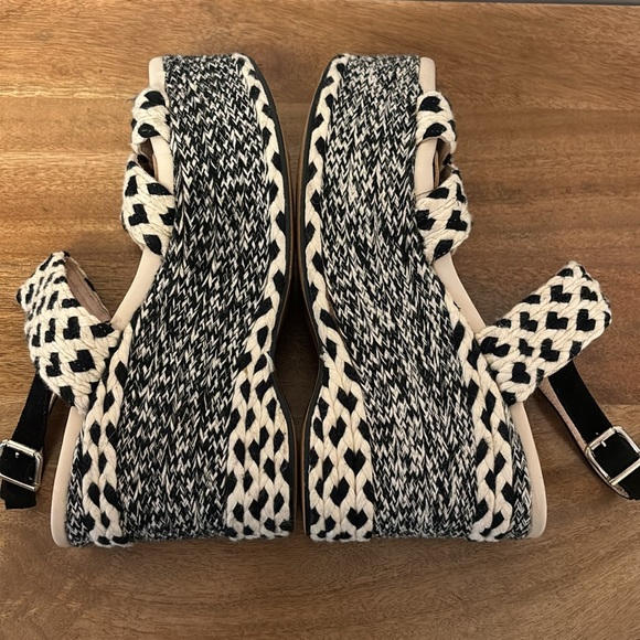 Stylish, Free People platform shoes NWOB - Picture 3 of 8